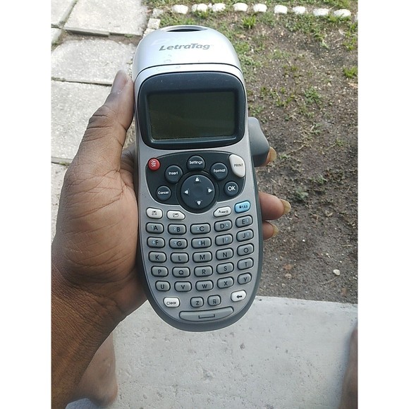 DYMO Label Maker  LetraTag 100H Handheld LabelMaker - Picture 1 of 6
